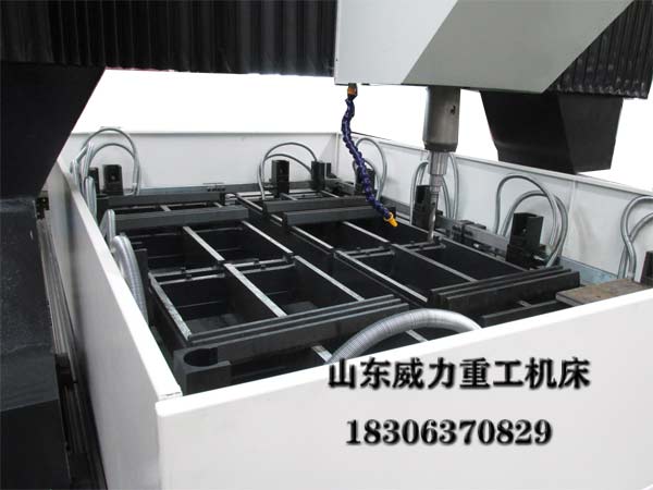 數(shù)控平面鉆床局部細(xì)節(jié)圖