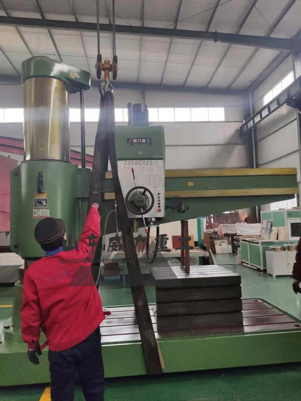 Z3080液壓搖臂鉆床發(fā)貨現(xiàn)場圖