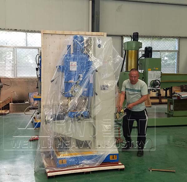 立式鉆床發(fā)貨現(xiàn)場(chǎng)圖